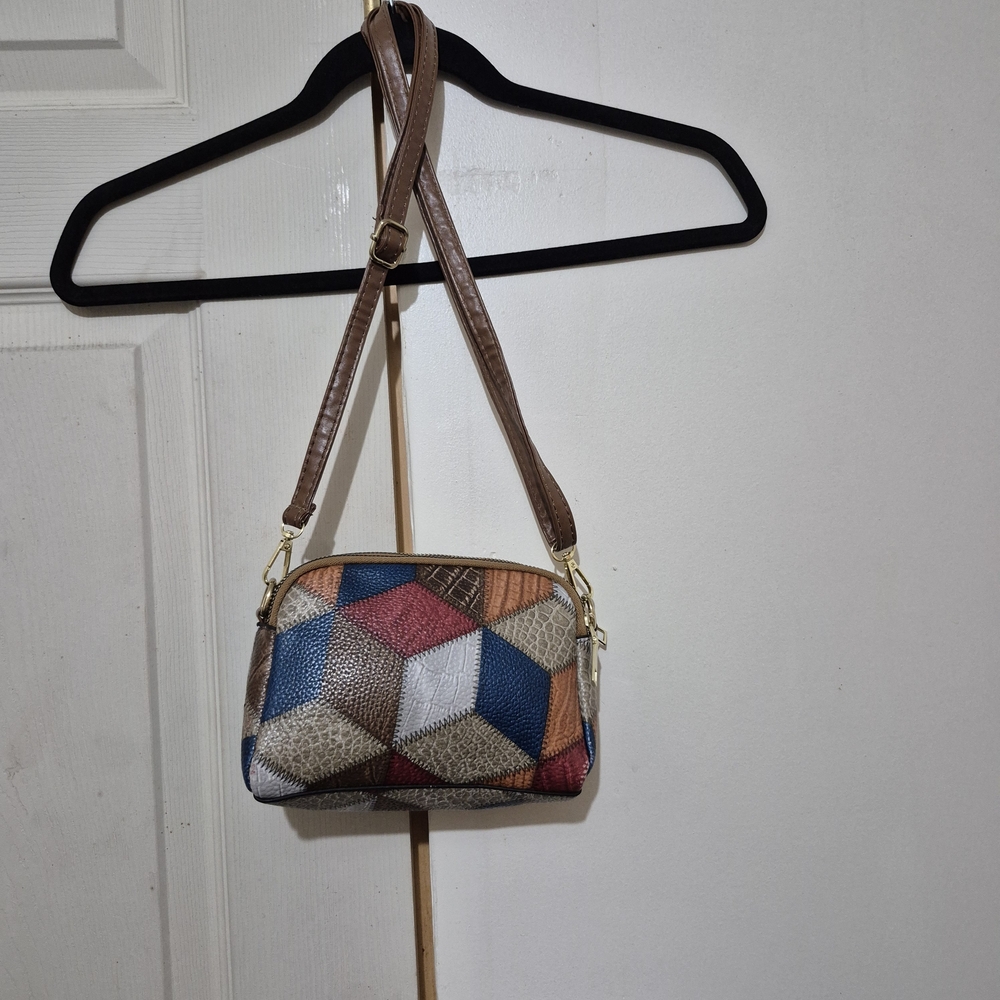 Geometric Patchwork Crossbody Bag - Picture 8 of 10